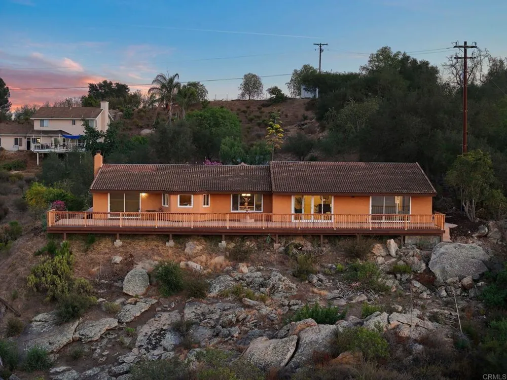 30603 Roadrunner Valley Center, CA 92082