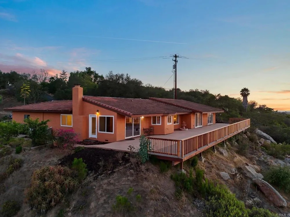 30603 Roadrunner Valley Center, CA 92082