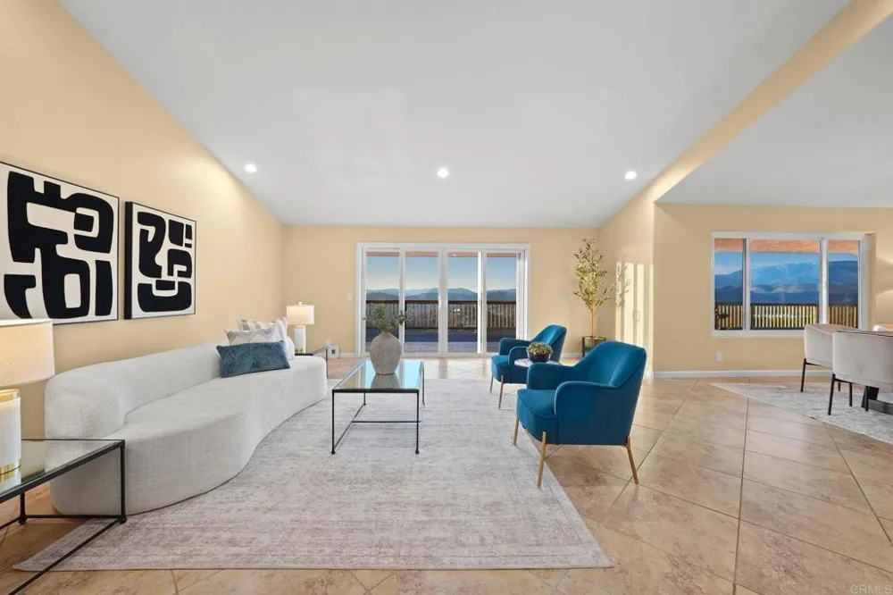 30603 Roadrunner Valley Center, CA 92082