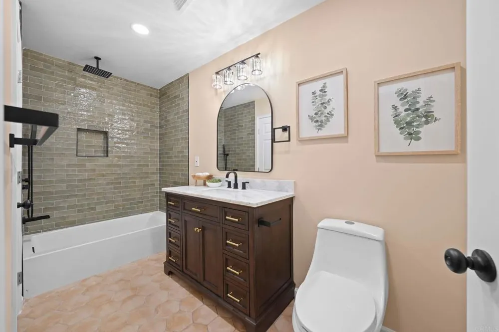 30603 Roadrunner Valley Center, CA 92082