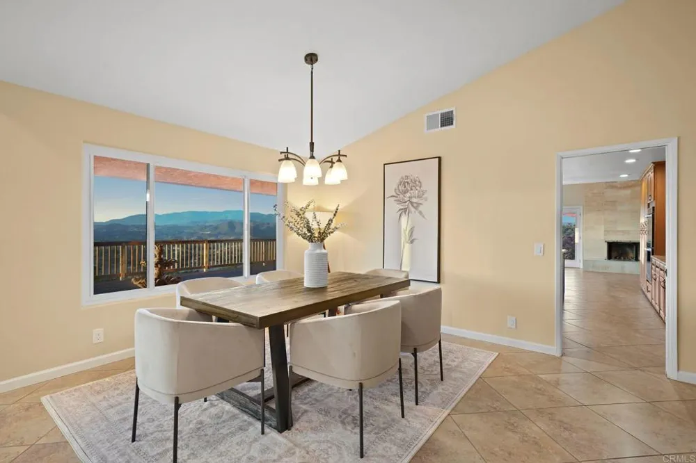30603 Roadrunner Valley Center, CA 92082