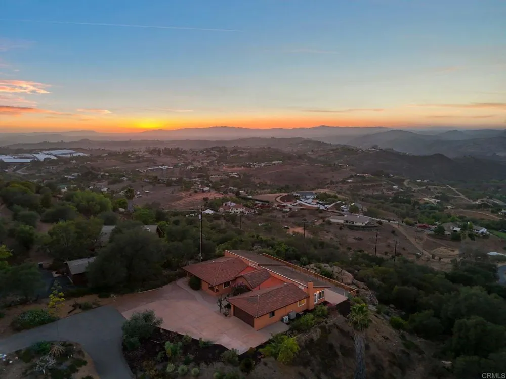 30603 Roadrunner Valley Center, CA 92082