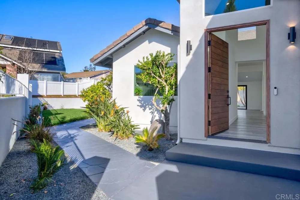 3647 Hazelhurst Place Bonita, CA 91902