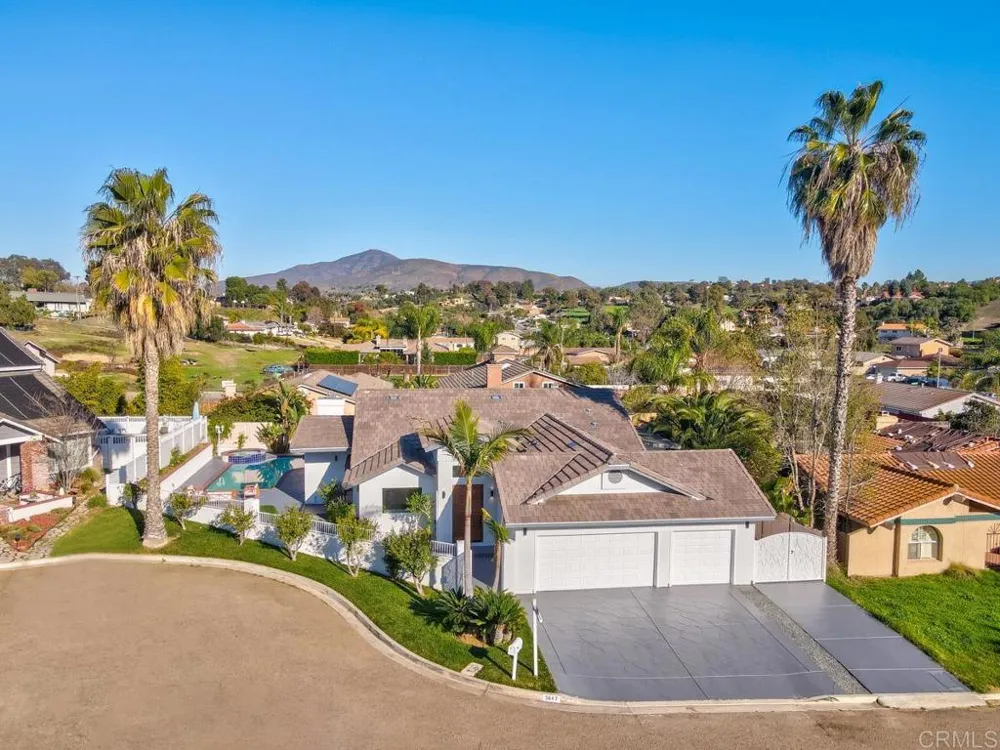 3647 Hazelhurst Place Bonita, CA 91902