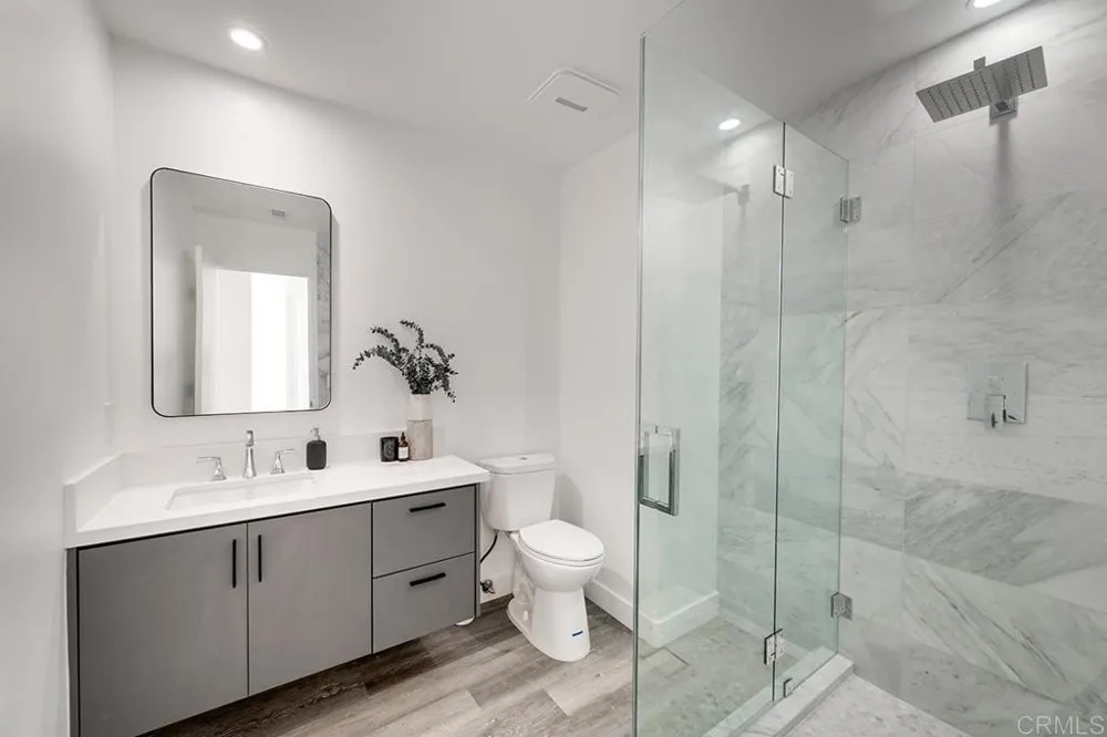 3647 Hazelhurst Place Bonita, CA 91902