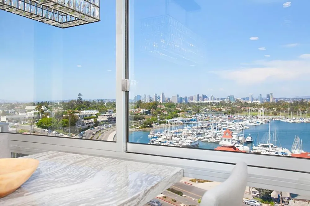 1710 Avenida del Mundo #807 Coronado, CA 92118