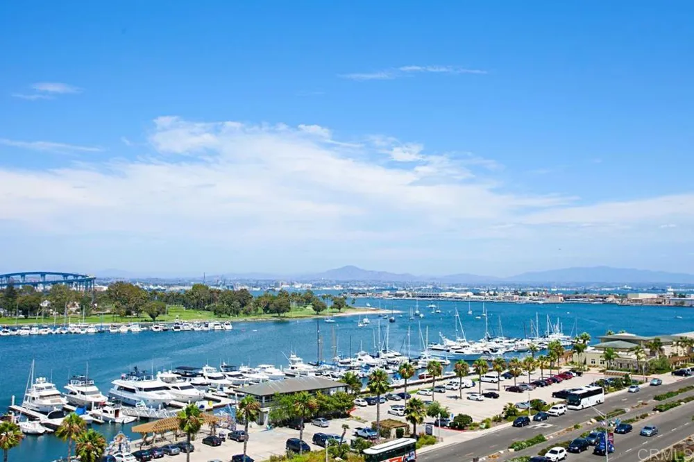 1710 Avenida del Mundo #807 Coronado, CA 92118