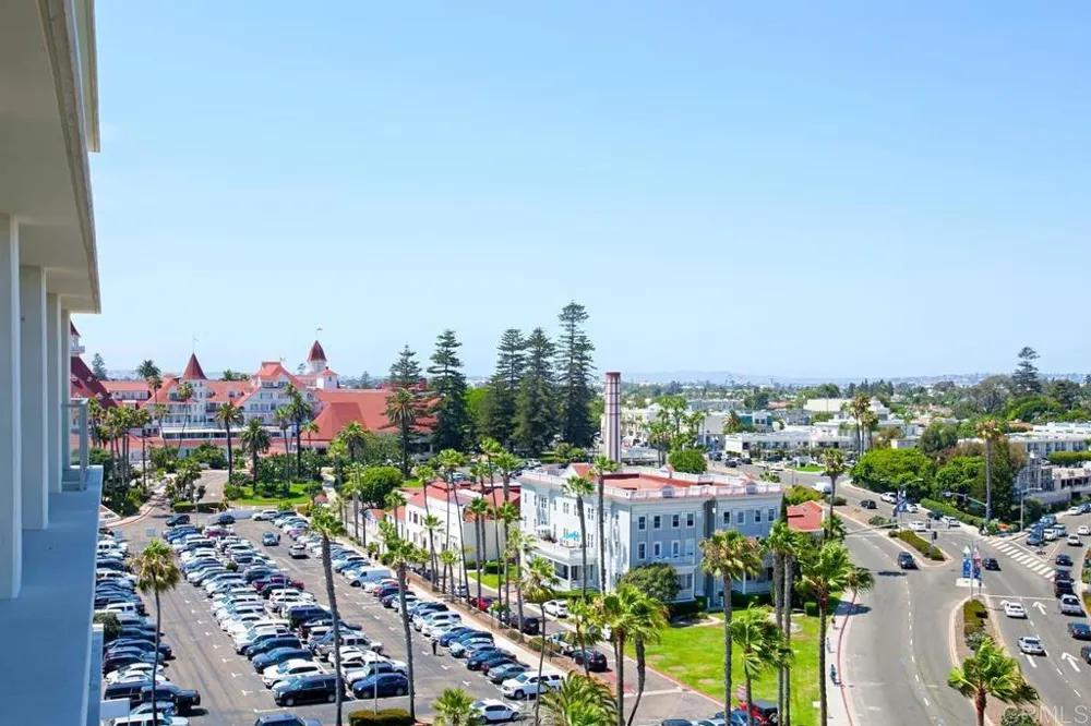 1710 Avenida del Mundo #807 Coronado, CA 92118