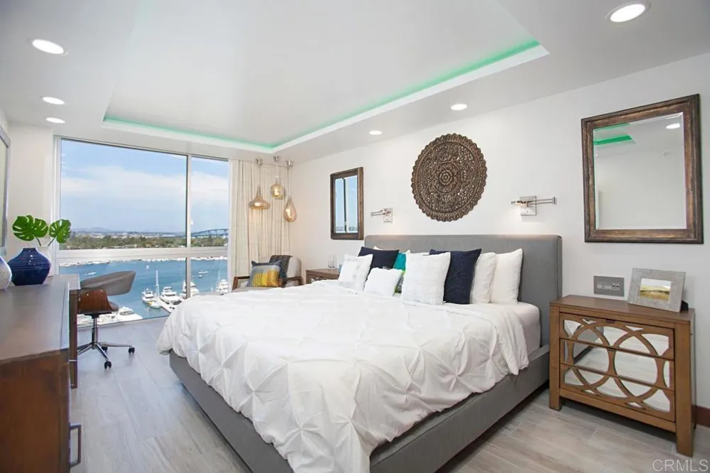 1710 Avenida del Mundo #807 Coronado, CA 92118