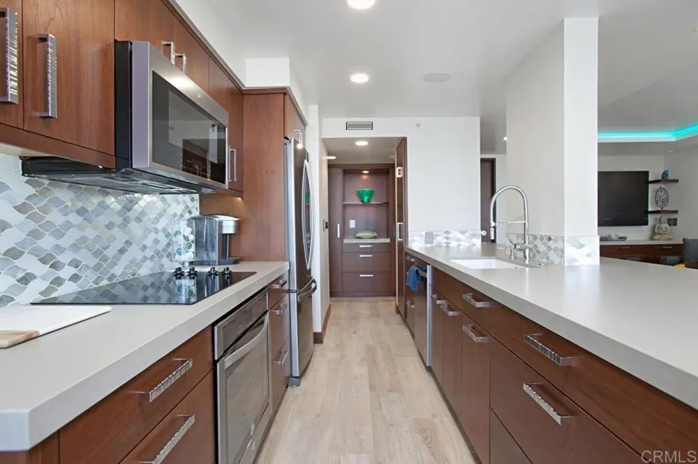 1710 Avenida del Mundo #807 Coronado, CA 92118