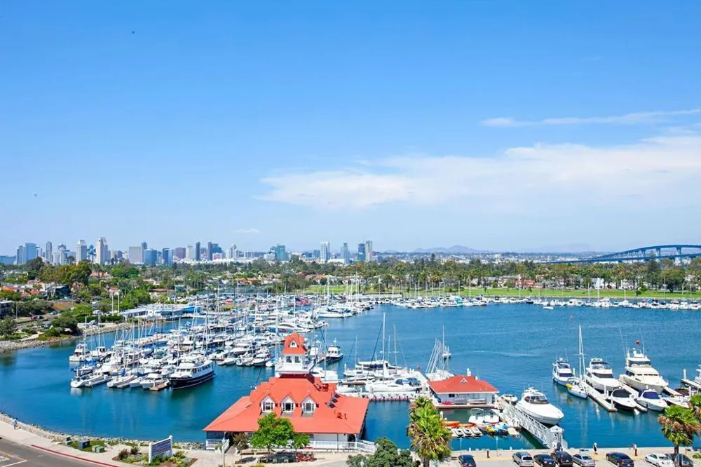 1710 Avenida del Mundo #807 Coronado, CA 92118