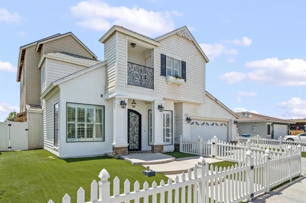 257 Driftwood Dr El Centro, CA 92243