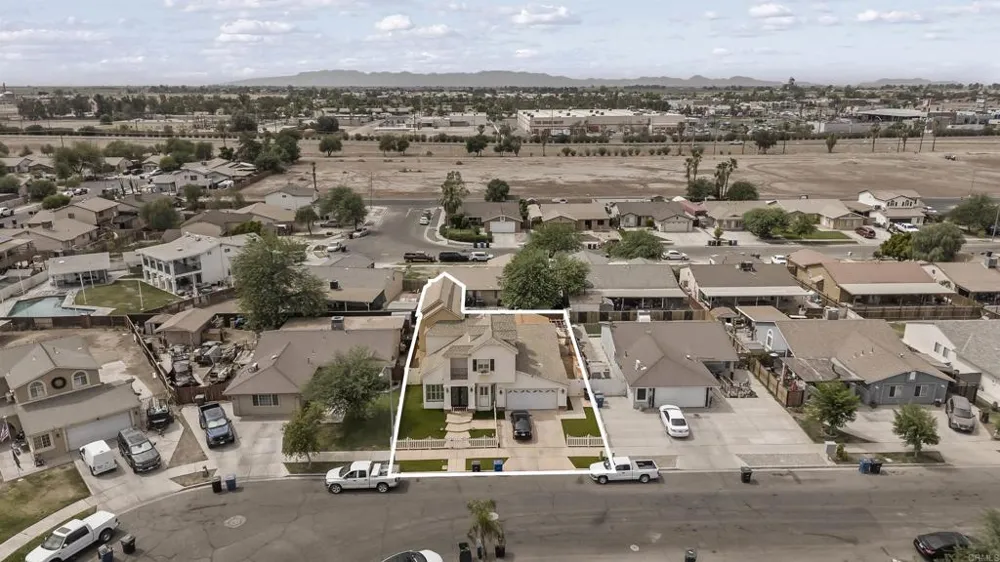 257 Driftwood Dr El Centro, CA 92243