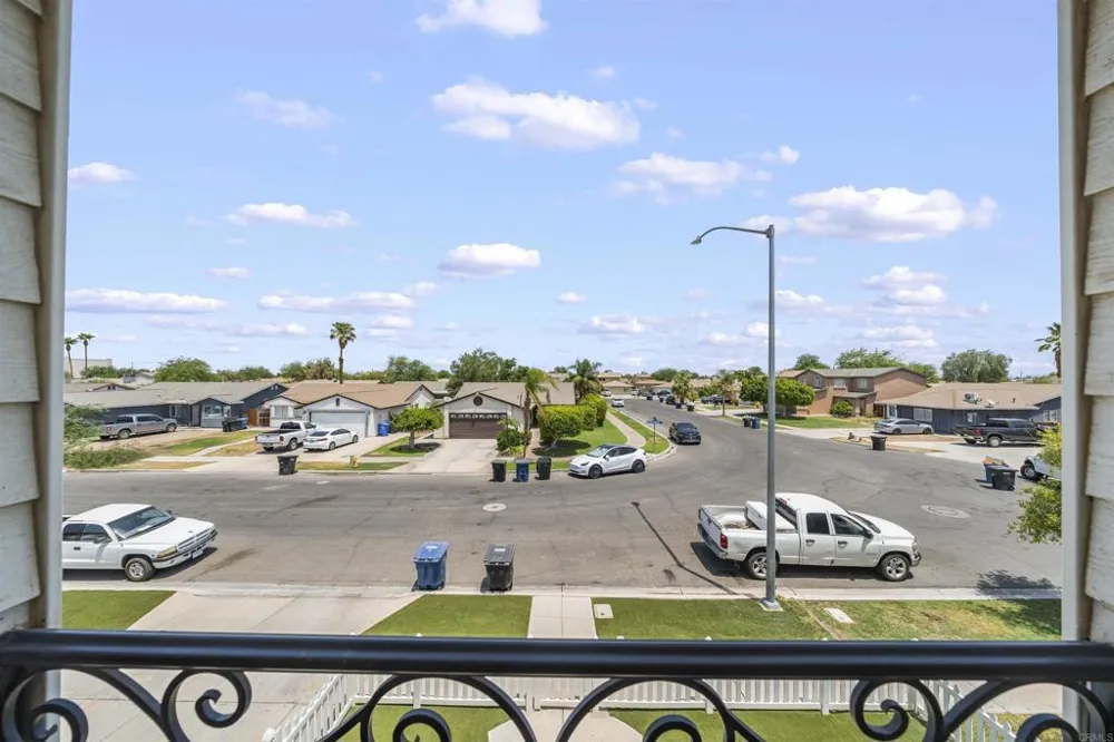 257 Driftwood Dr El Centro, CA 92243