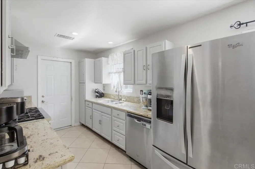 8840 Milburn Avenue Spring Valley, CA 91977