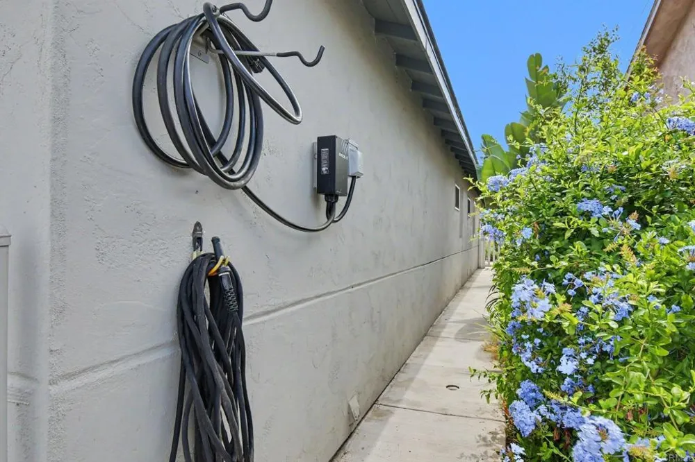 1150 14th. St. Imperial Beach, CA 91932