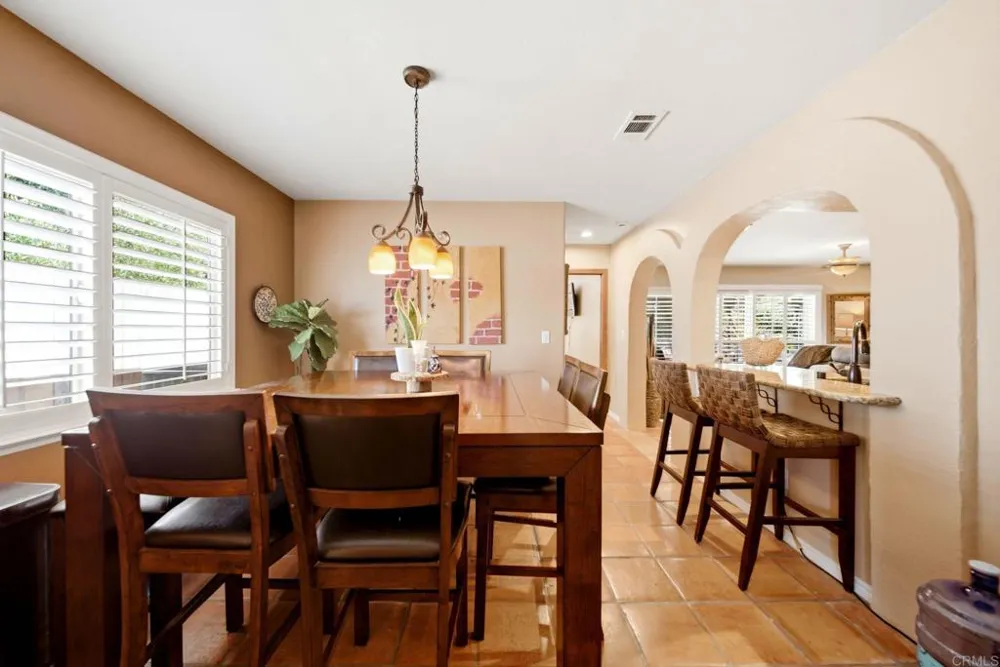 1663 Linda Sue Lane Encinitas, CA 92024