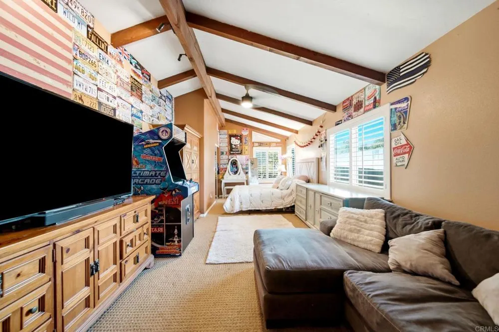 1663 Linda Sue Lane Encinitas, CA 92024