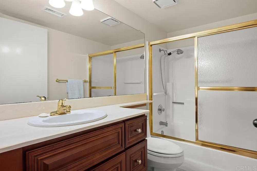1550 APACHE DR UNIT D Chula Vista, CA 91910