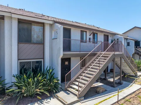 1677 Melrose Ave. #Unit D