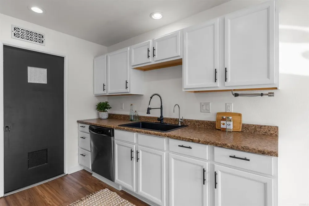 1217 Mariposa Court Vista, CA 92084
