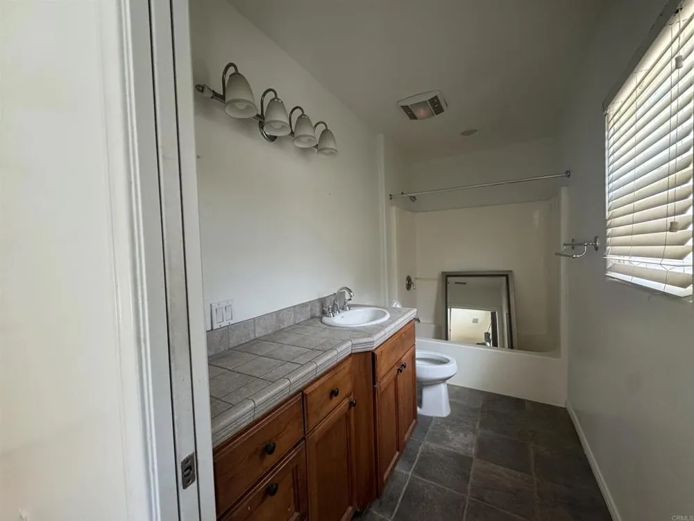 9112 Pinzolo Lakeside, CA 92040