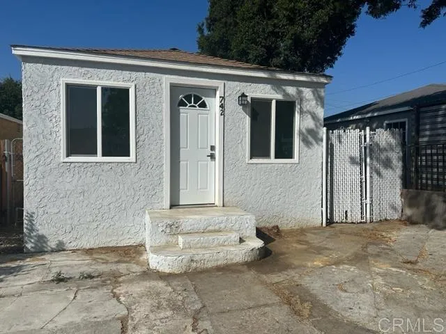 742 Morrison Street San Diego, CA 92102