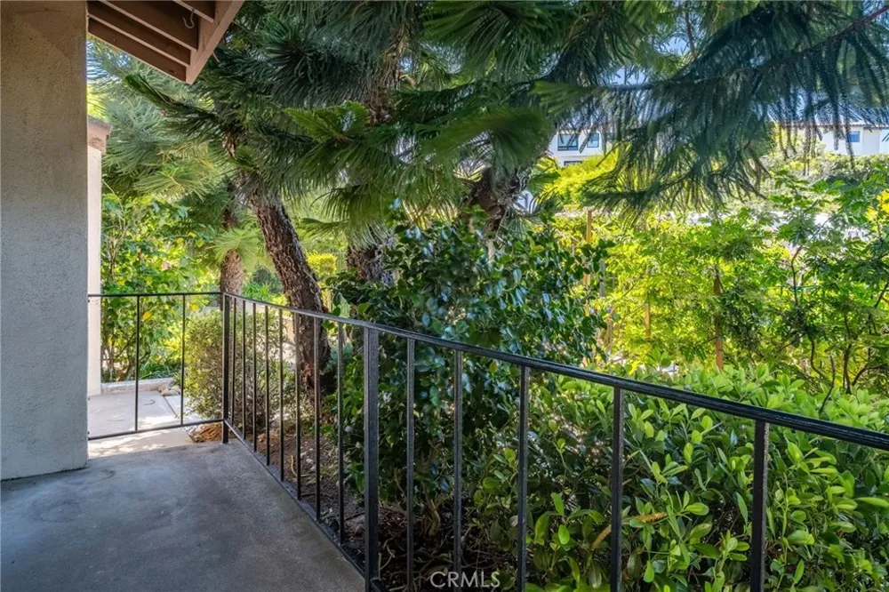 28207 Ridgepoint Court Rancho Palos Verdes, CA 90275