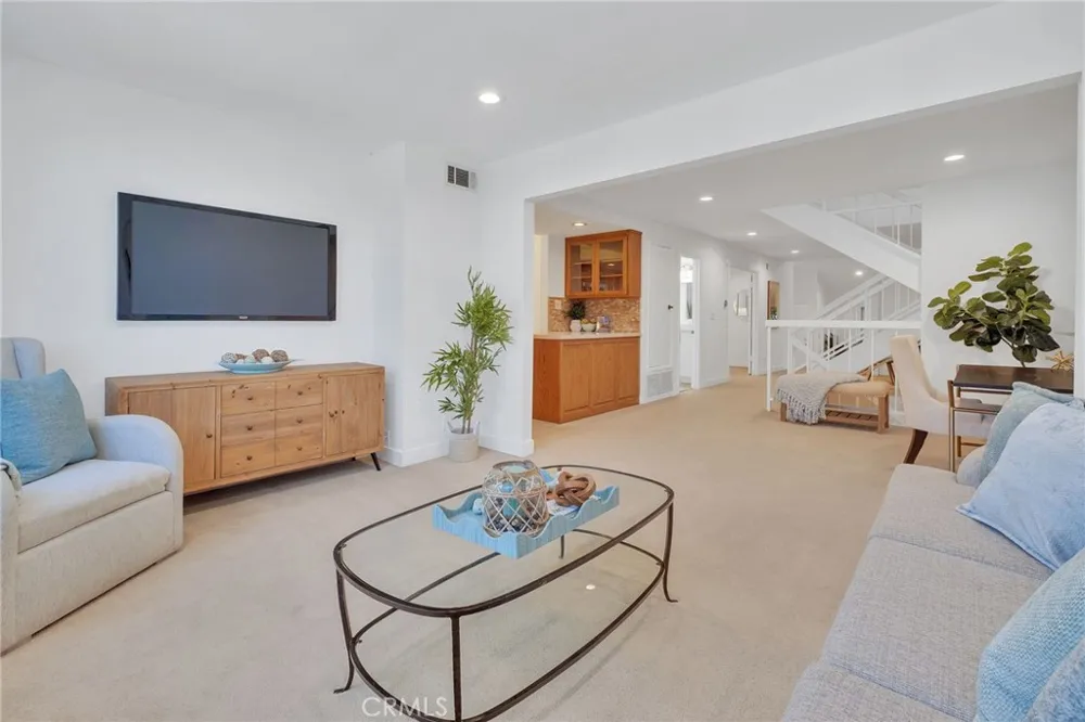 28207 Ridgepoint Court Rancho Palos Verdes, CA 90275