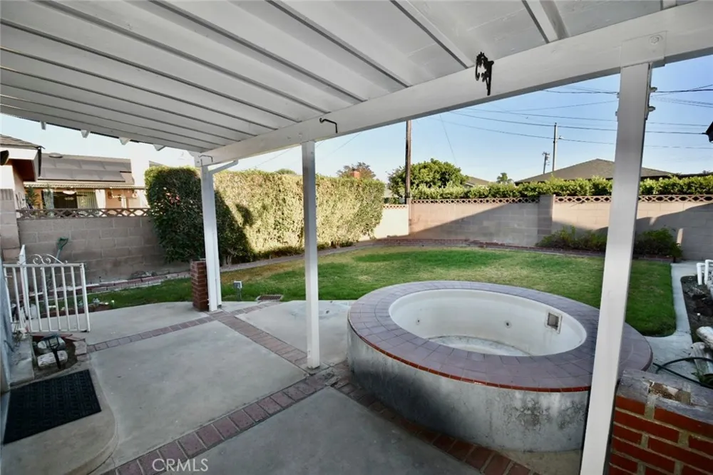 17238 Carfax Ave Bellflower, CA 90706