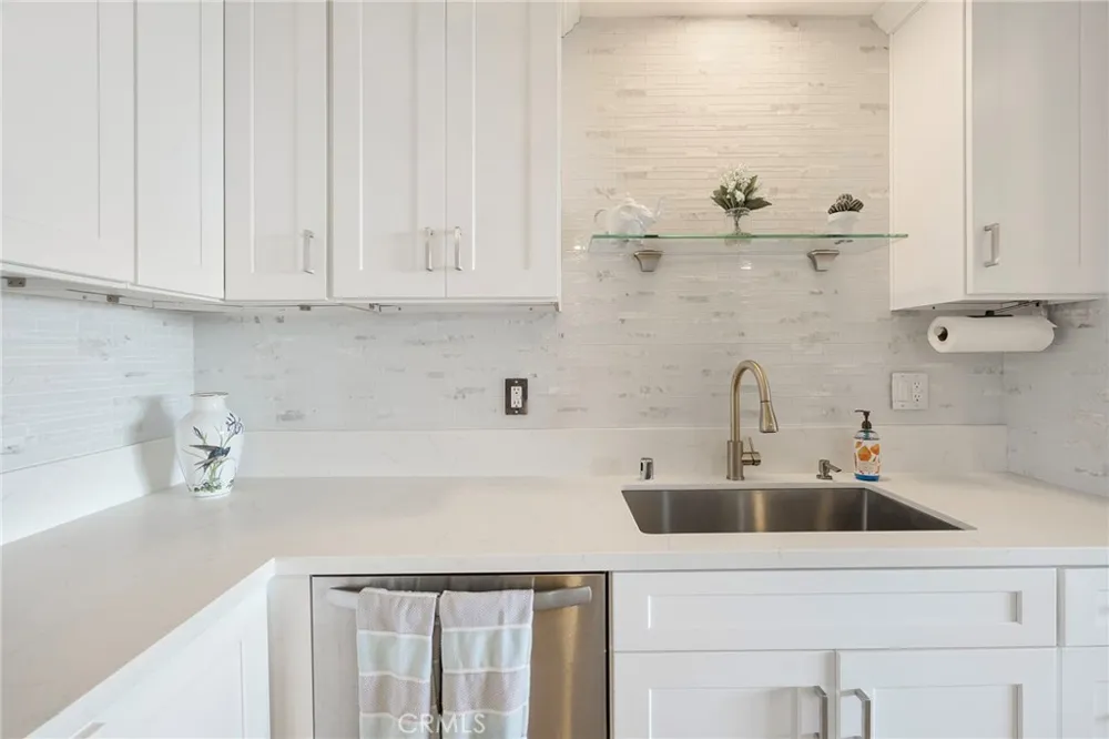 6542 Ocean Crest #D207 Rancho Palos Verdes, CA 90275