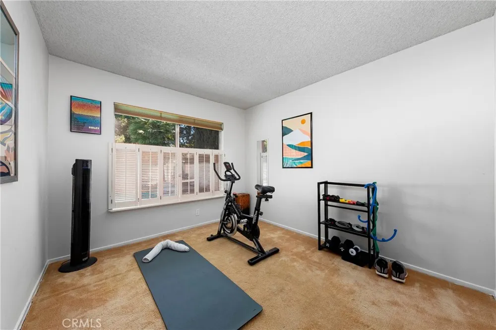 21115 Altena Drive Saugus, CA 91350