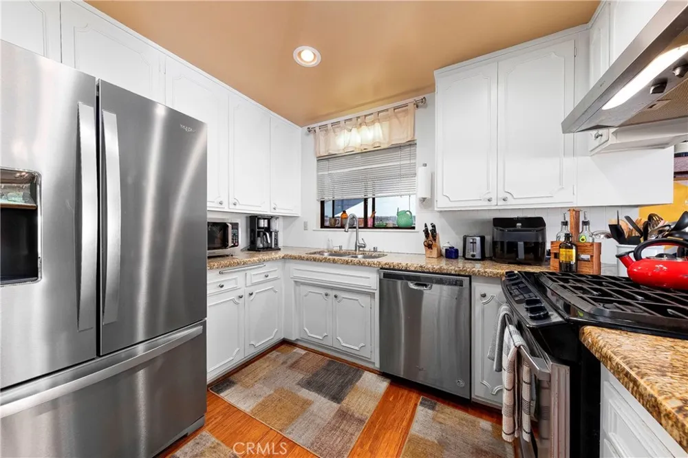 21115 Altena Drive Saugus, CA 91350