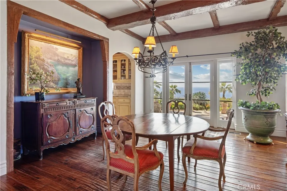 1412 Lower Paseo La Cresta Palos Verdes Estates, CA 90274
