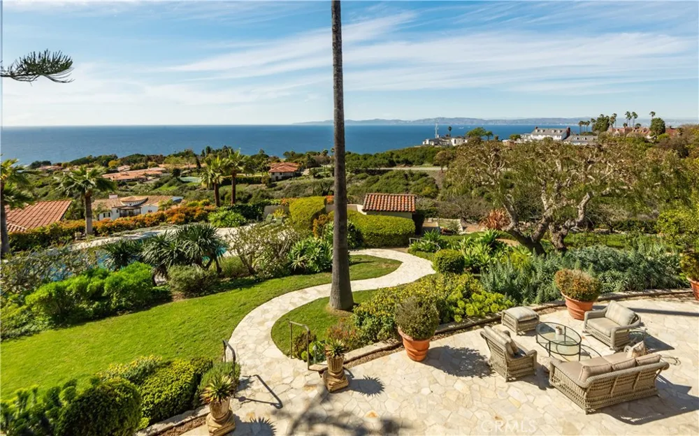 1412 Lower Paseo La Cresta Palos Verdes Estates, CA 90274