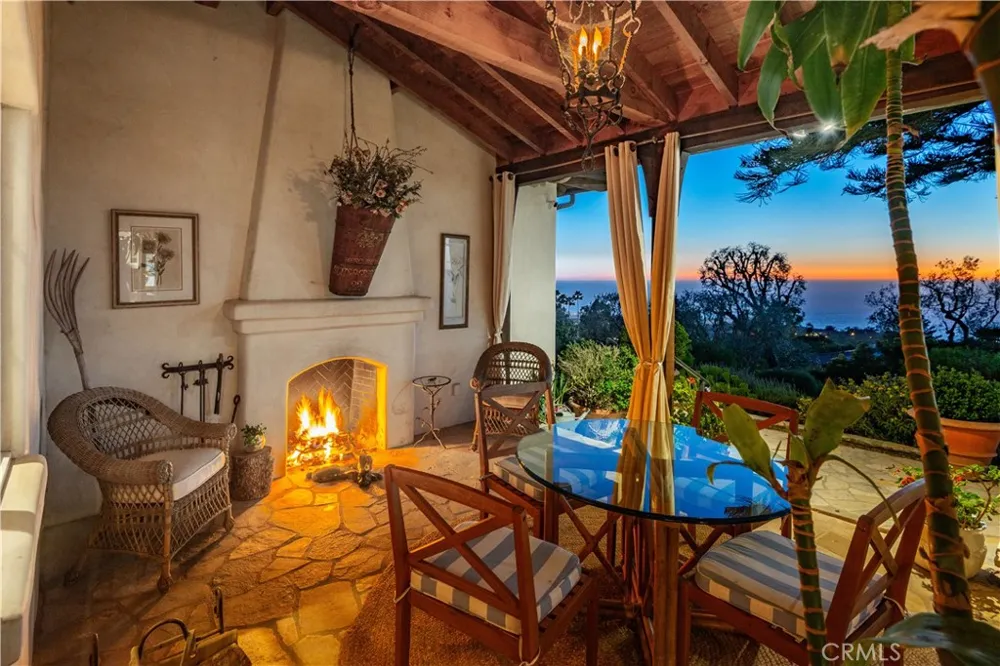 1412 Lower Paseo La Cresta Palos Verdes Estates, CA 90274