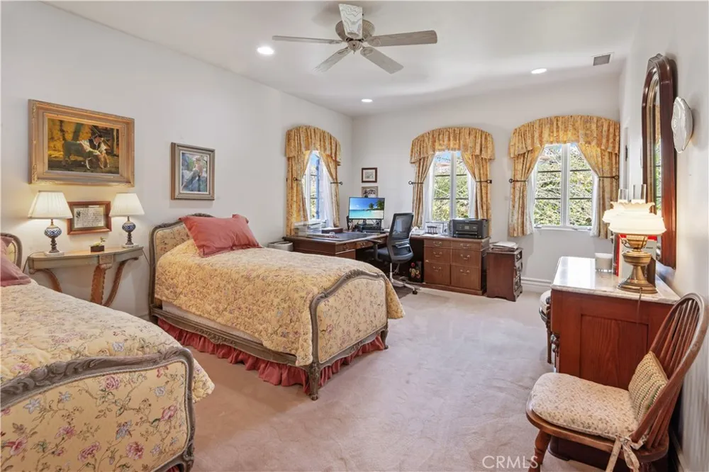 1412 Lower Paseo La Cresta Palos Verdes Estates, CA 90274