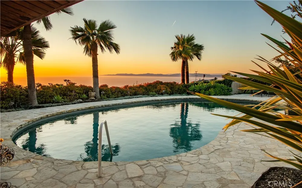 1412 Lower Paseo La Cresta Palos Verdes Estates, CA 90274