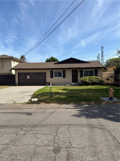 456 W Bennett