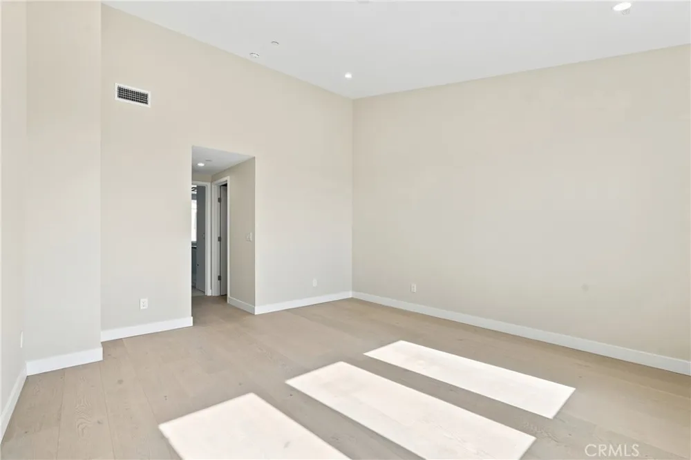 109 Francisca Avenue Redondo Beach, CA 90277