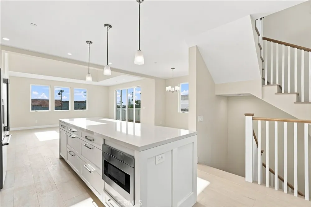 109 Francisca Avenue Redondo Beach, CA 90277