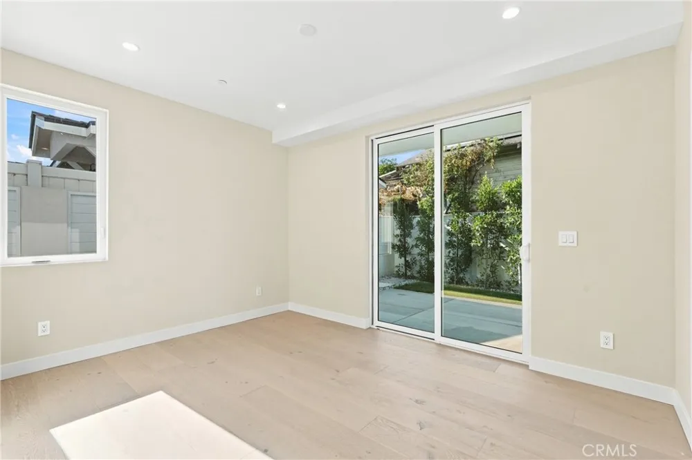 109 Francisca Avenue Redondo Beach, CA 90277