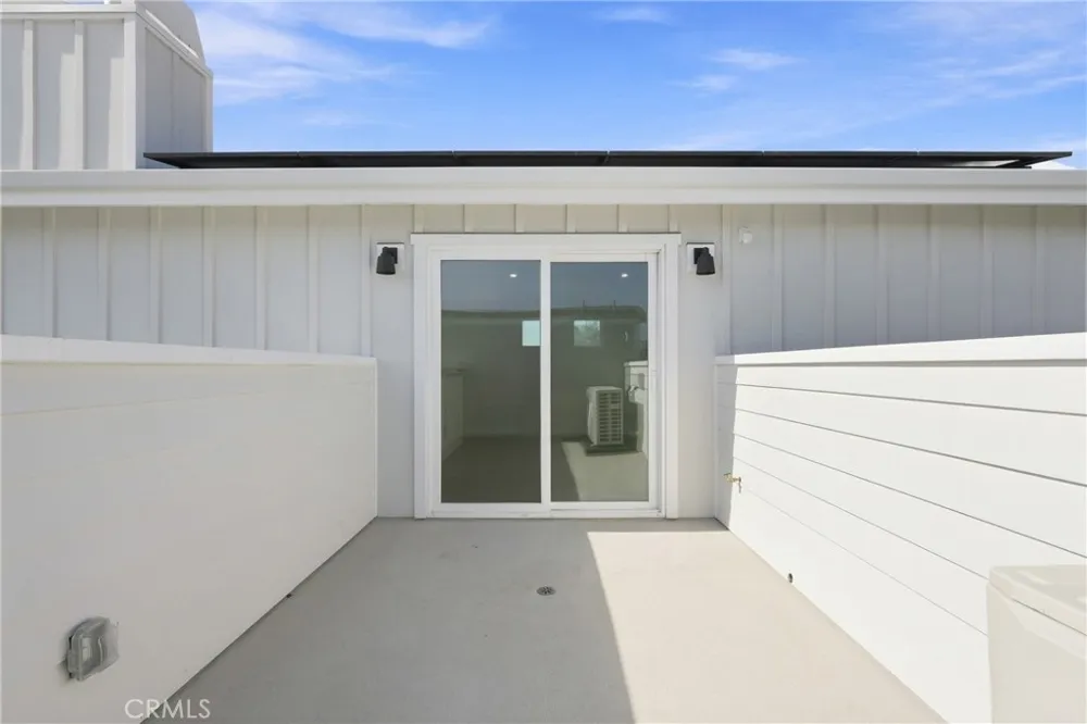 109 Francisca Avenue Redondo Beach, CA 90277