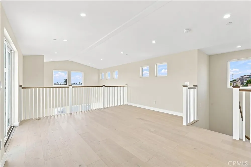109 Francisca Avenue Redondo Beach, CA 90277