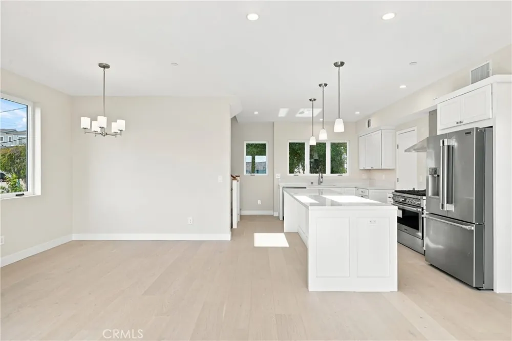 109 Francisca Avenue Redondo Beach, CA 90277