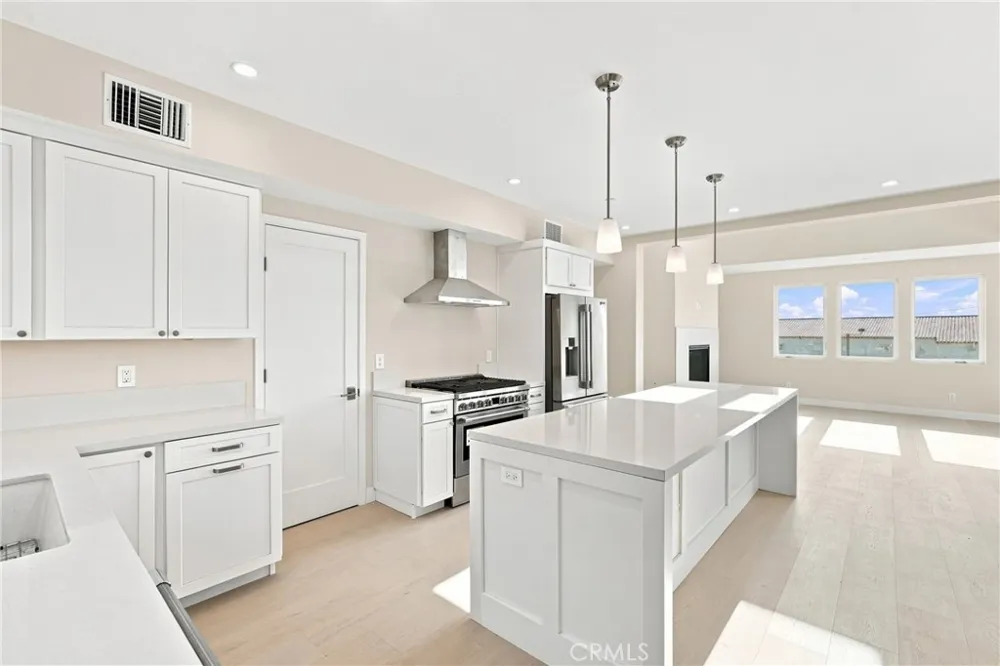 109 Francisca Avenue Redondo Beach, CA 90277