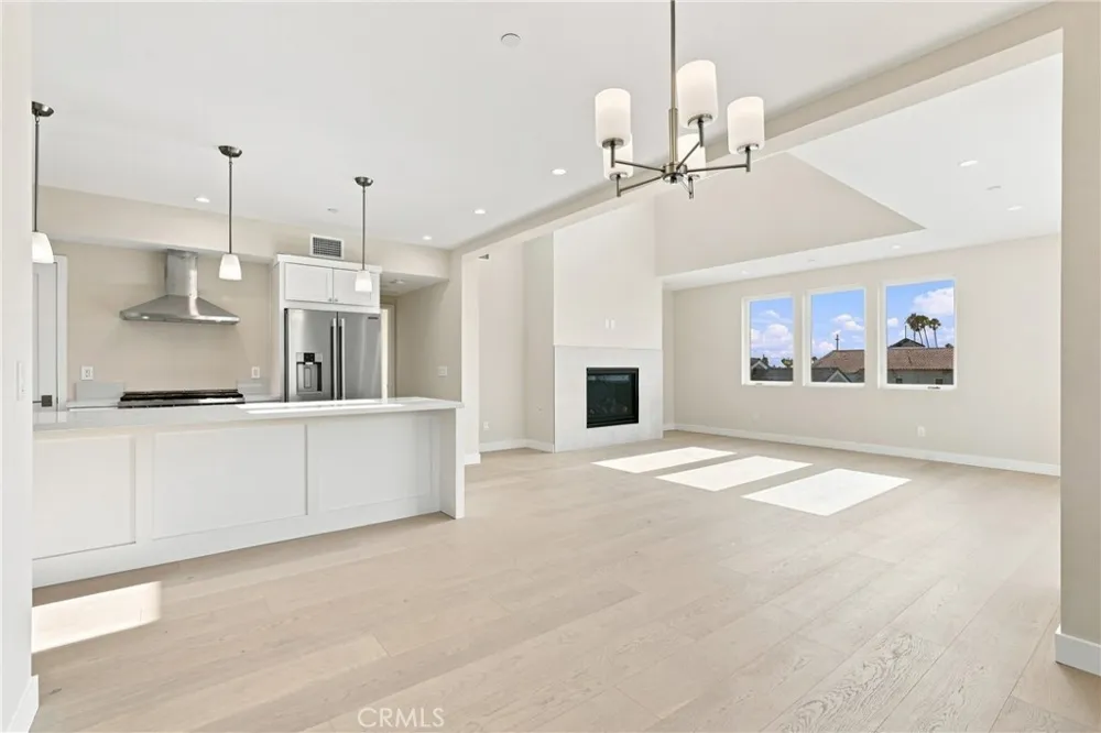 109 Francisca Avenue Redondo Beach, CA 90277