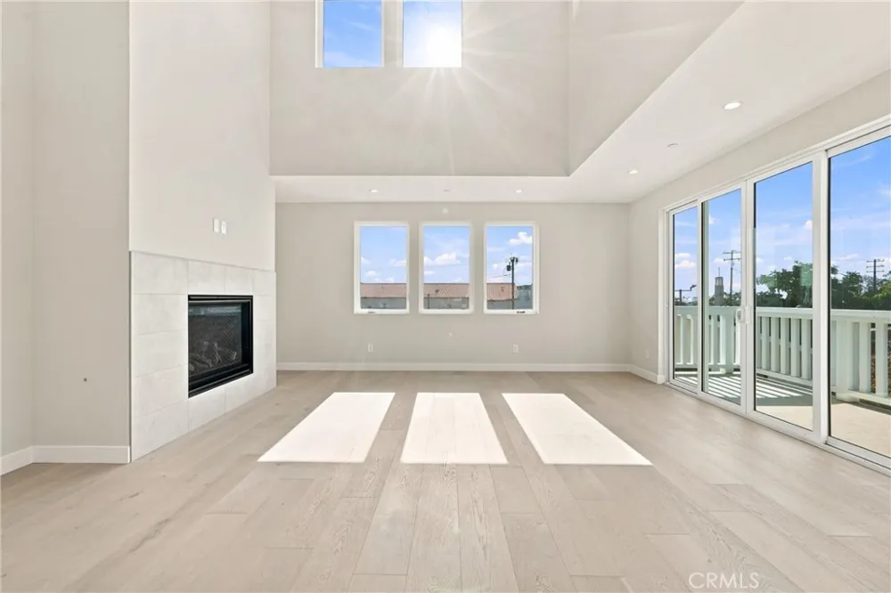 109 Francisca Avenue Redondo Beach, CA 90277