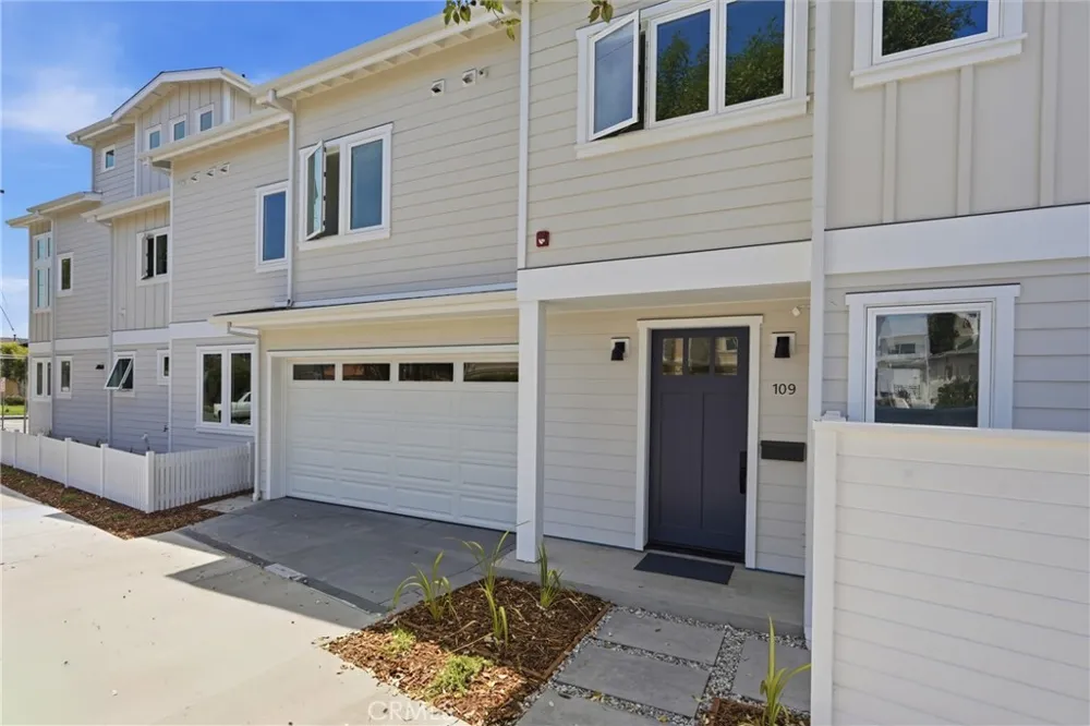 109 Francisca Avenue Redondo Beach, CA 90277