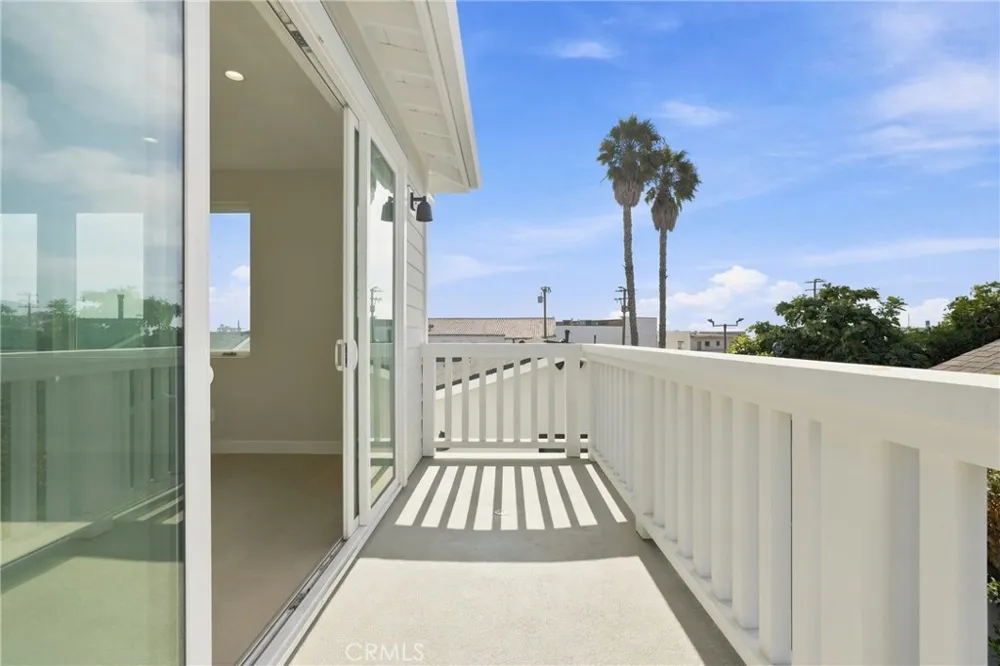 109 Francisca Avenue Redondo Beach, CA 90277